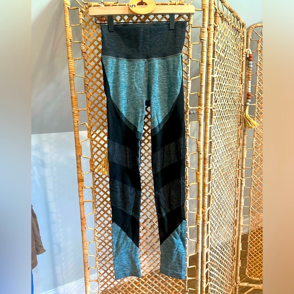 Alo leggings